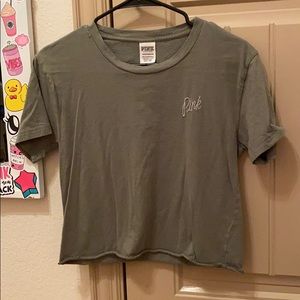 vs pink cropped olive green t shirt